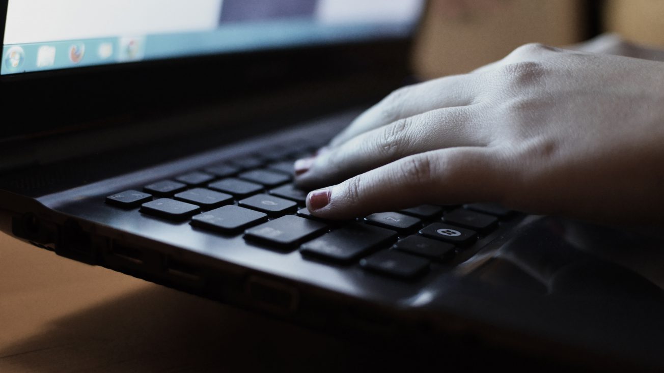 The UK Government Risks Facilitating a Porn Monopoly | Novara Media