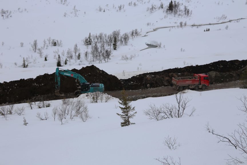 Construction on the Øyfjellet Wind Park.