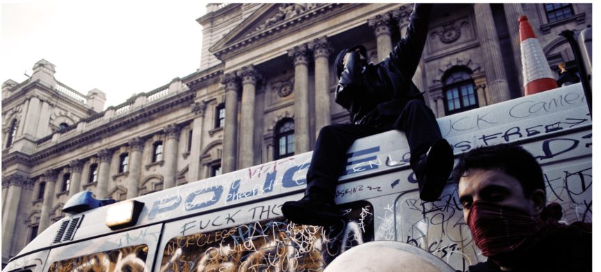 2010 student movement, police car, acab