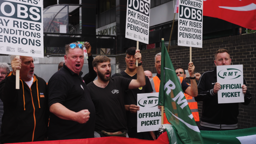 The picket line at Euston. Jack Barraclough / Novara Media