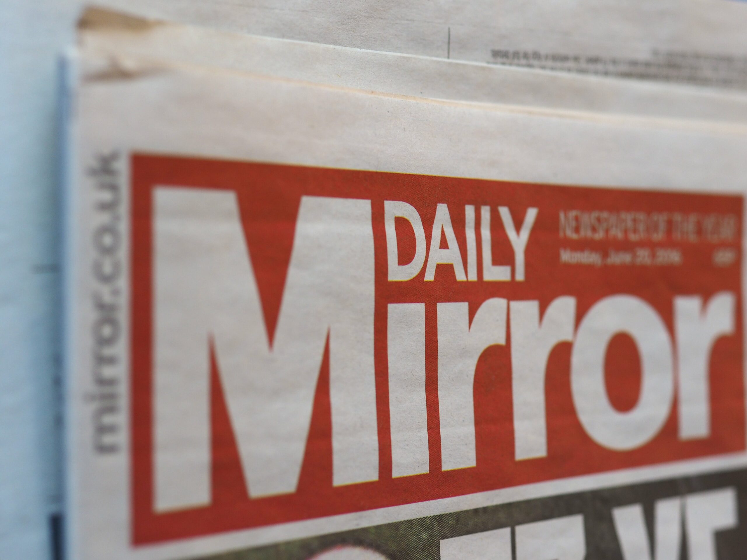 daily-mirror-journalists-striking-over-low-pay-were-offered-advice-on