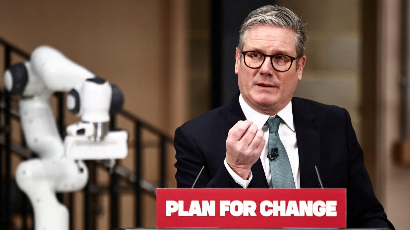 Keir Starmer delivers a speech during a visit to the Manufacturing Futures Lab at UCL (University College London), in London, Britain January 13, 2025, as he prepares to launch a plan to harness AI to spur growth and efficiency in the country. HENRY NICHOLLS/Pool via REUTERS