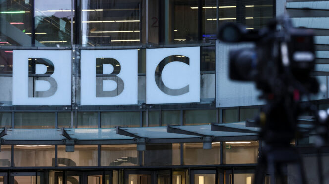People walk outside BBC Broadcasting House after director general of BBC Tim Davie and chief executive of BBC News Deborah Turness resigned following accusations of bias at the British broadcaster, 10 November 2025. REUTERS/Jack Taylor