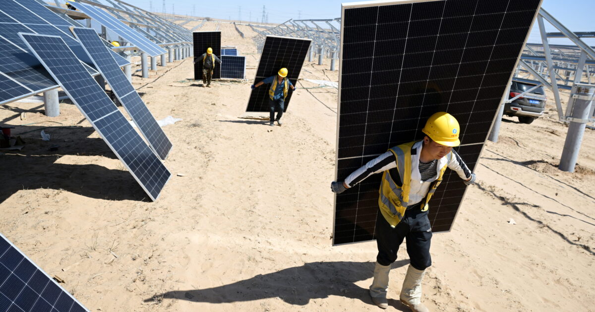 China CO2 Emissions Drop Despite 5% Economic Growth Rate