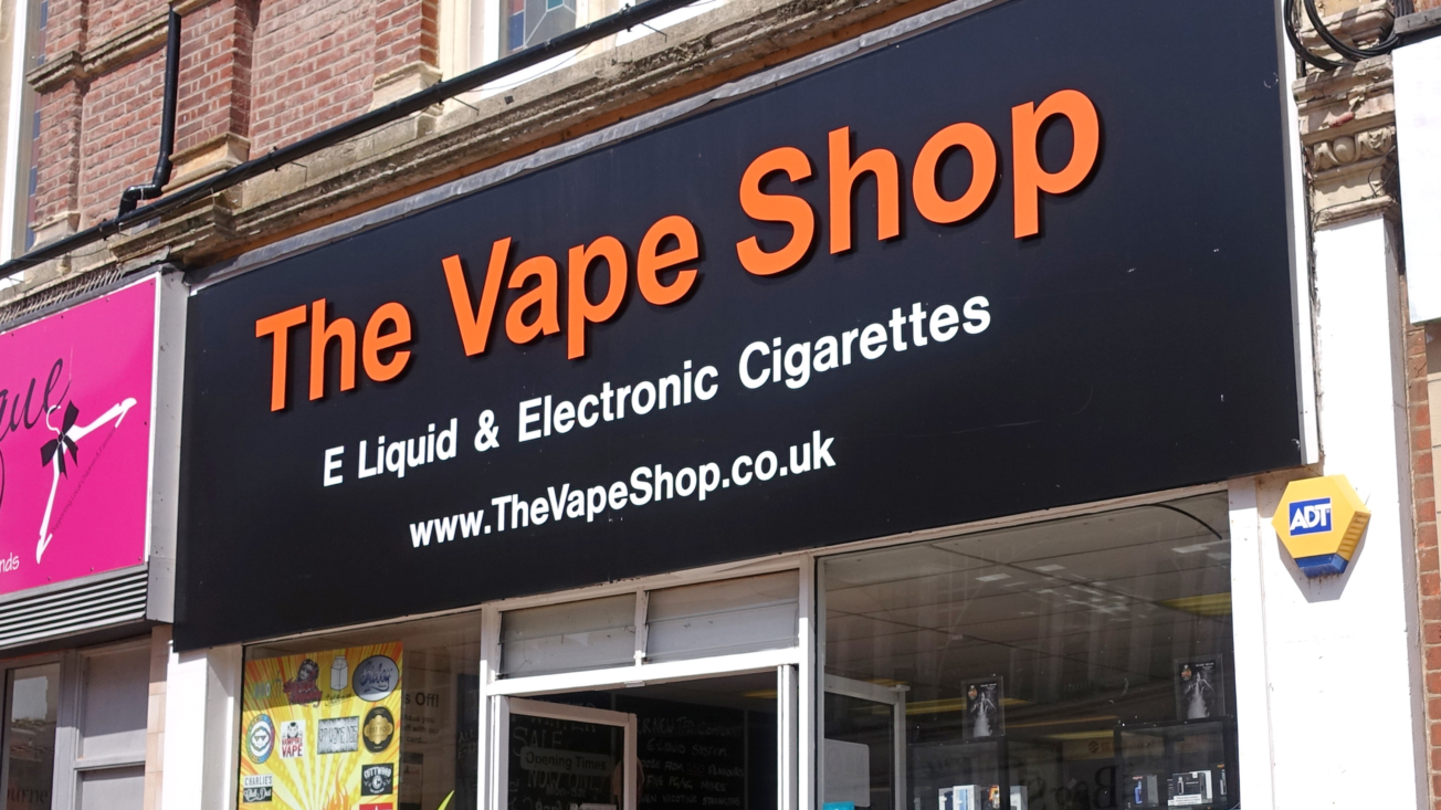 nz vape store Organised crime gangs using staggering number of UK vape and candy shops as  fronts, warns Trading Standards report main image 0