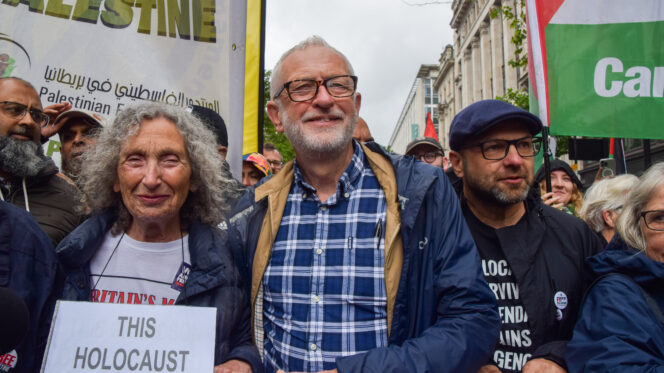 Jeremy Corbyn marches alongside Holocaust survivors at the national march for Palestine