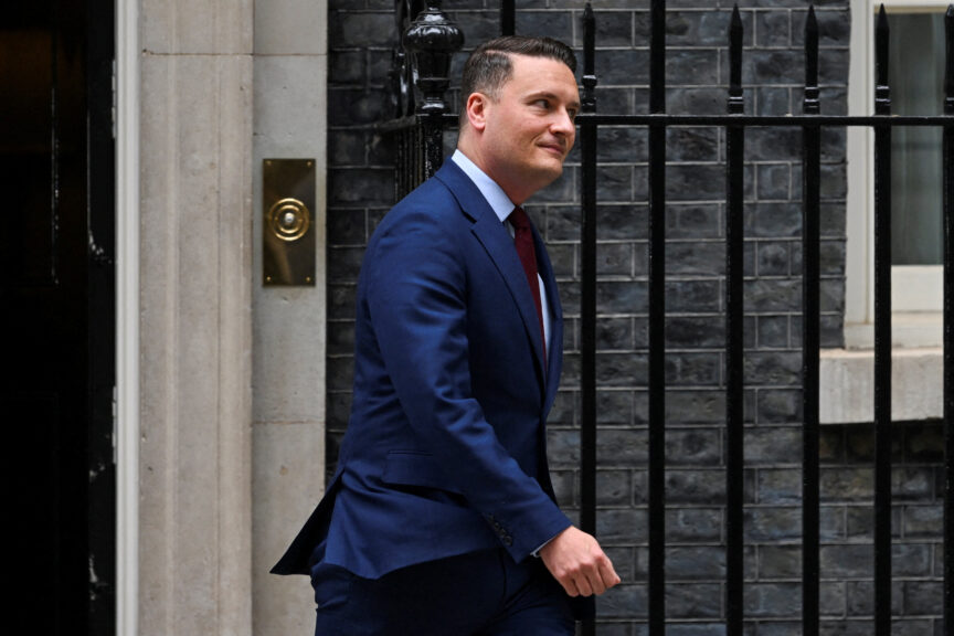 Wes Streeting on Downing Street having met the prime minister for a coffee which lasted 16 minutes, 2026. Photo: Reuters/Jaimi Joy