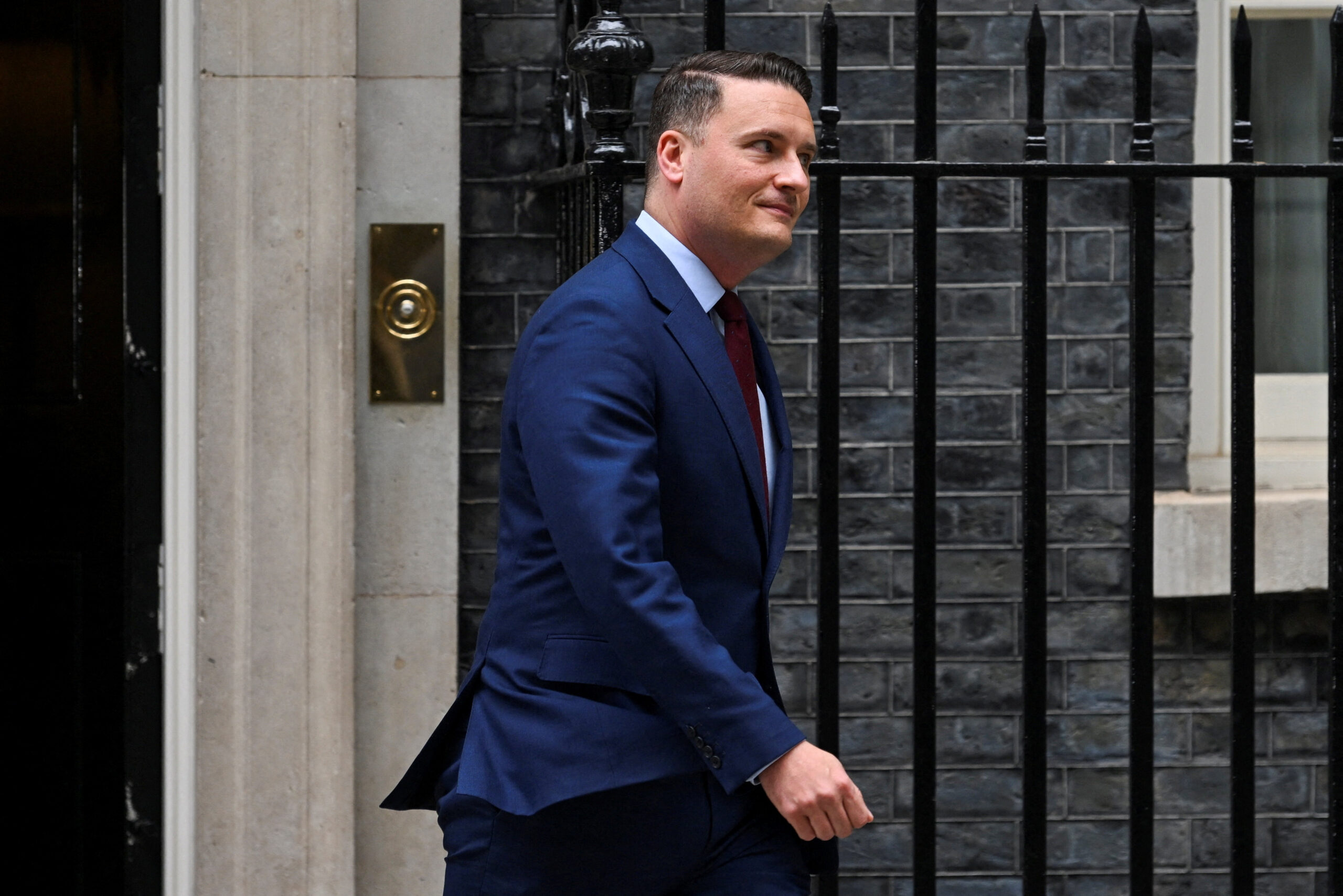 Wes Streeting on Downing Street having met the prime minister for a coffee which lasted 16 minutes, 2026. Photo: Reuters/Jaimi Joy