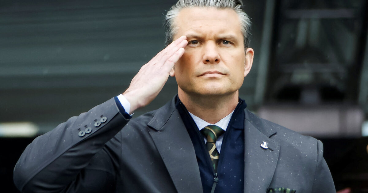 How the US Military Recruited Neo-Nazis, Gang Members and Criminals
