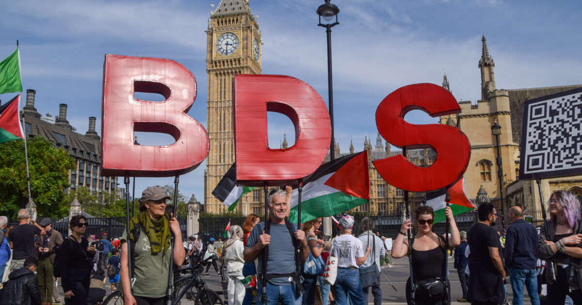 UK Trade Unions Back Palestinian-Led BDS Movement in Historic Vote