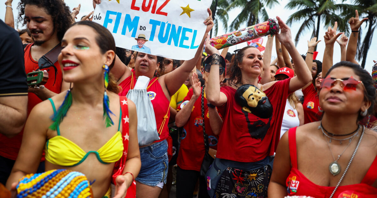Brazil: Senate passes reform to abolish six-day workweek